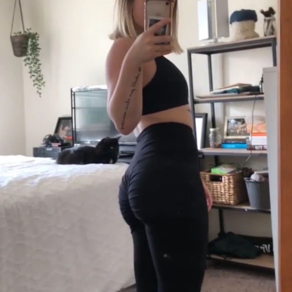 NWOT High-Waisted Rouche Leggings